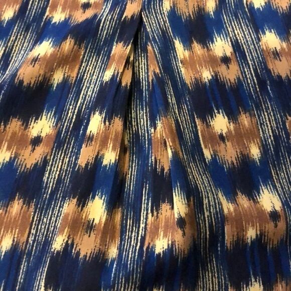 Skies Are Blue Half Button Down Patterned Blouse - Picture 8 of 8